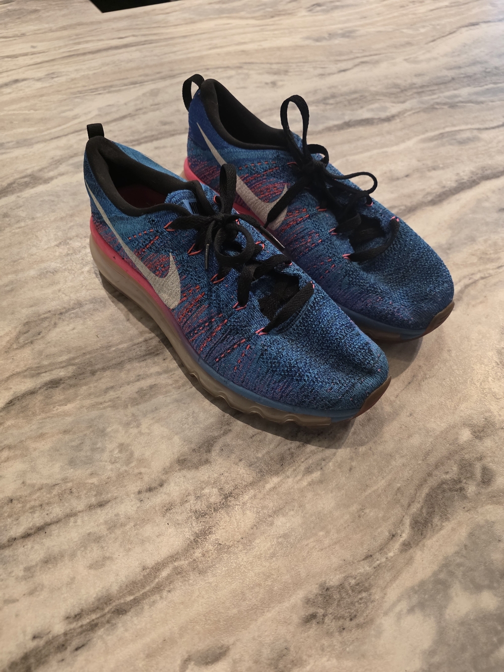 Nike Flyknit Womens Airmax Max Blue Pink. Womens Size 8 5